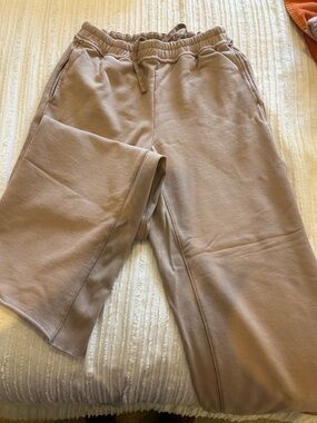 SKIMS Women's Sweatpants in Light Taupe